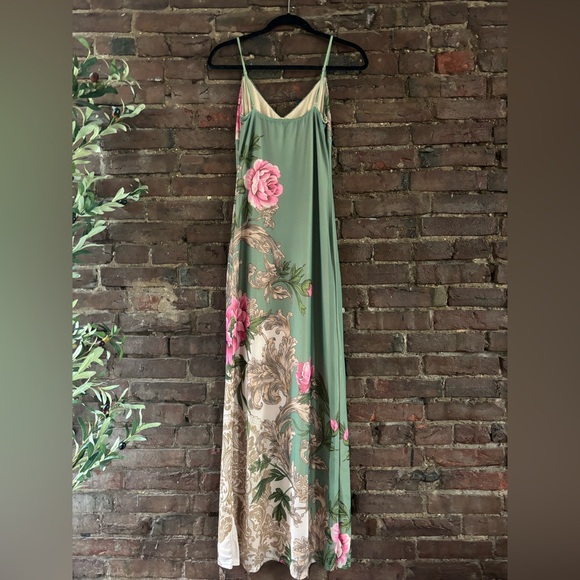 Tiger Mist Julianna Dress Floral - Picture 5 of 8